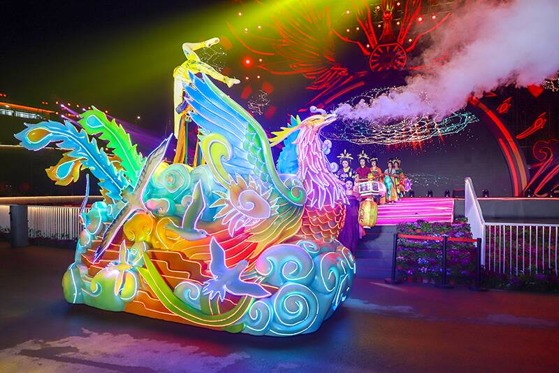 Parade Floats and Boats