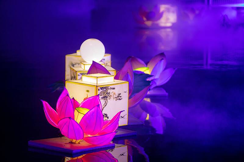 Water Lantern