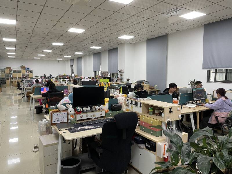 A design team that lights up the spirit of creativity 